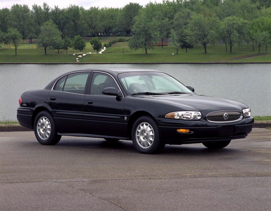  Buick LeSabre 2000 года  (фото 22 из 35)